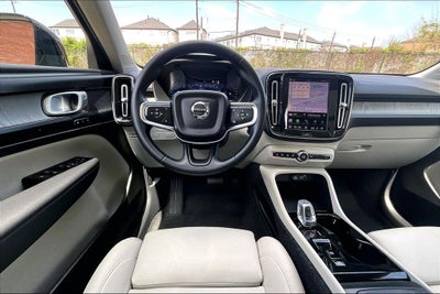 2026 Volvo XC40 B5 Plus