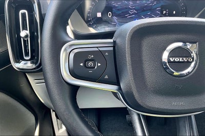 2026 Volvo XC40 B5 Plus