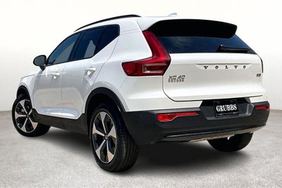 2026 Volvo XC40 B5 Plus