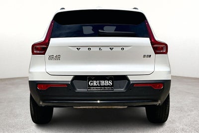 2026 Volvo XC40 B5 Plus