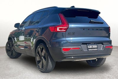 2026 Volvo XC40 B5 Ultra Black Edition