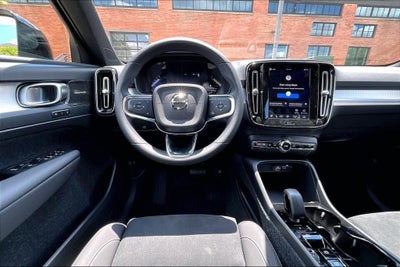 2026 Volvo XC40 B5 Ultra Black Edition