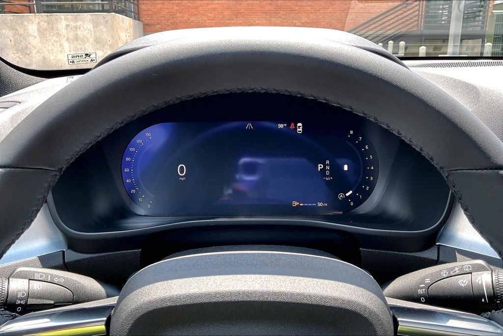 2026 Volvo XC40 B5 Ultra Black Edition