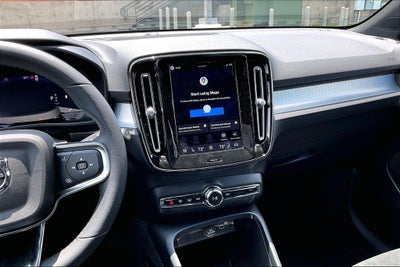 2026 Volvo XC40 B5 Ultra Black Edition