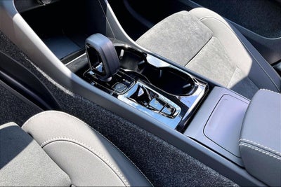 2026 Volvo XC40 B5 Ultra Black Edition