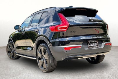 2026 Volvo XC40 B5 Ultra Black Edition