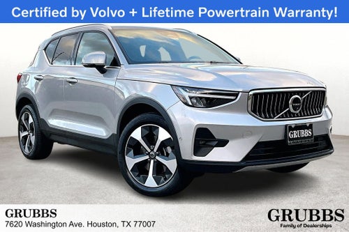 2025 Volvo XC40 B5 Plus Bright Theme