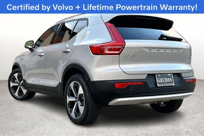 2025 Volvo XC40 B5 Plus Bright Theme