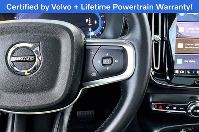 2025 Volvo XC40 B5 Plus Bright Theme