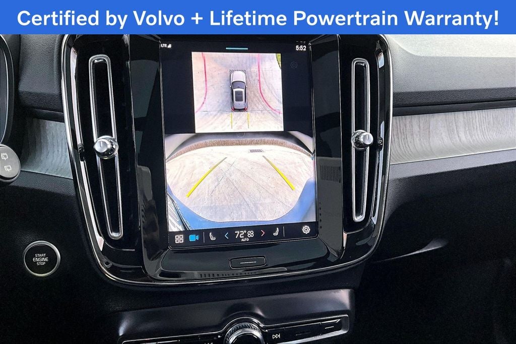 2025 Volvo XC40 B5 Plus Bright Theme