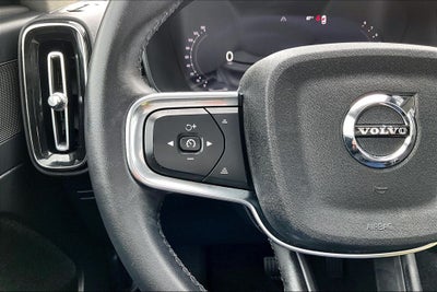 2024 Volvo XC40 B5 Plus Bright Theme