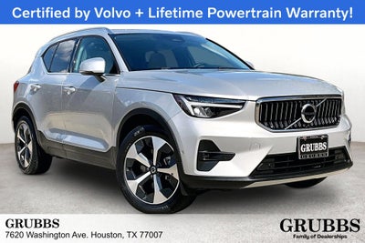 2024 Volvo XC40 B5 Plus Bright Theme