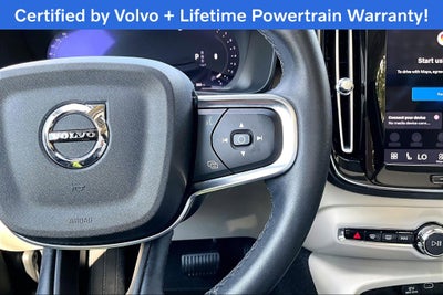 2024 Volvo XC40 B5 Plus Bright Theme