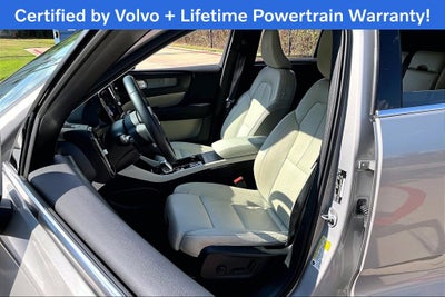 2024 Volvo XC40 B5 Plus Bright Theme