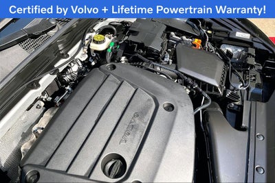 2024 Volvo XC40 B5 Plus Bright Theme
