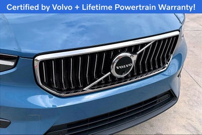 2025 Volvo XC40 B5 Plus Bright Theme