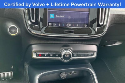 2025 Volvo XC40 B5 Plus Bright Theme