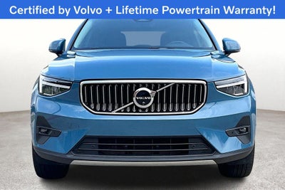 2025 Volvo XC40 B5 Plus Bright Theme