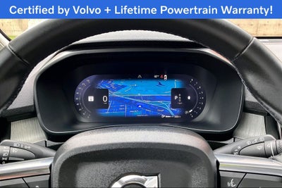 2025 Volvo XC40 B5 Plus Bright Theme