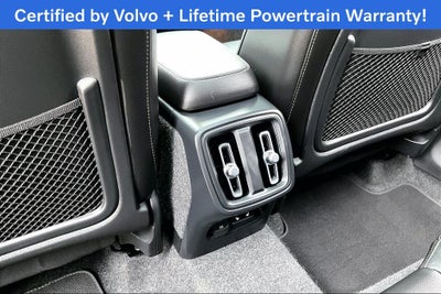 2025 Volvo XC40 B5 Plus Bright Theme