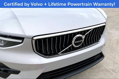 2025 Volvo XC40 B5 Plus Bright Theme