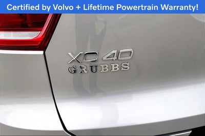 2025 Volvo XC40 B5 Plus Bright Theme