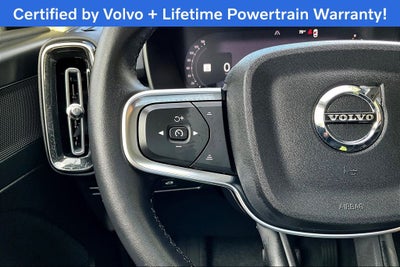 2025 Volvo XC40 B5 Plus Bright Theme