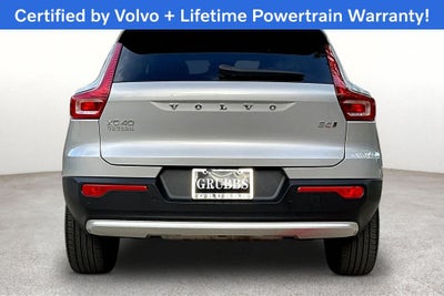 2025 Volvo XC40 B5 Plus Bright Theme