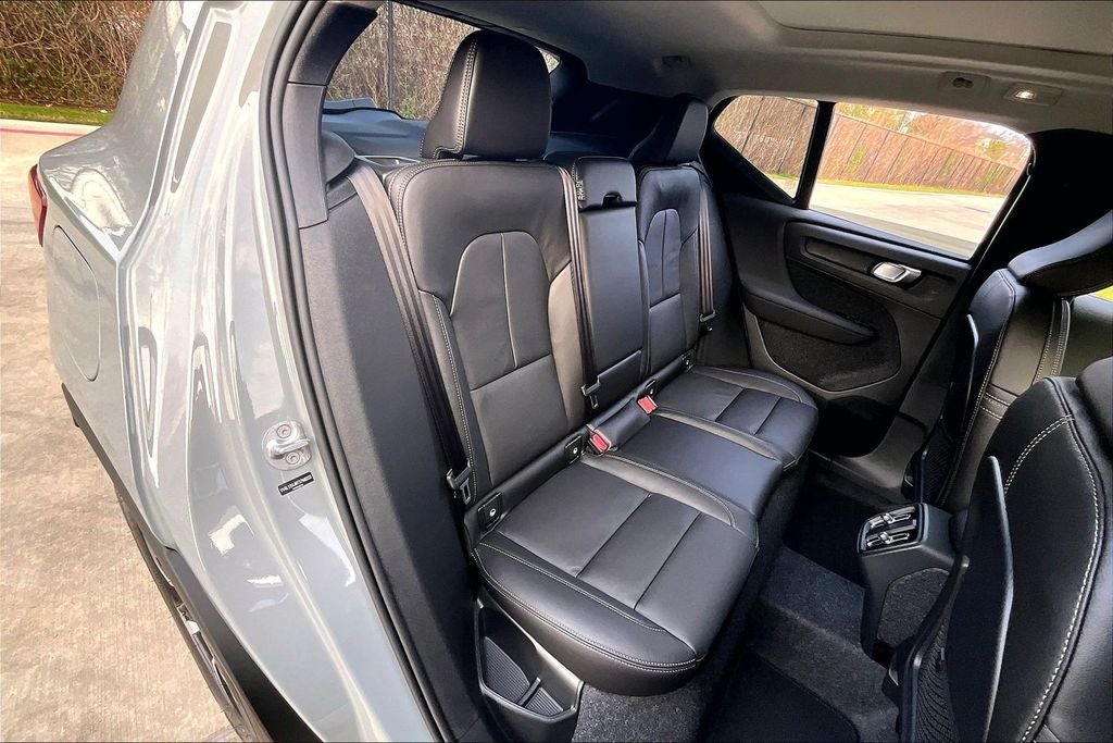 2026 Volvo XC40 B5 Core