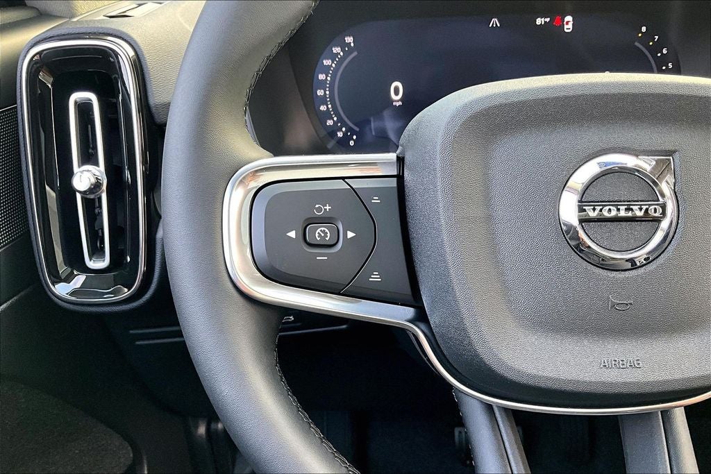 2026 Volvo XC40 B5 Core