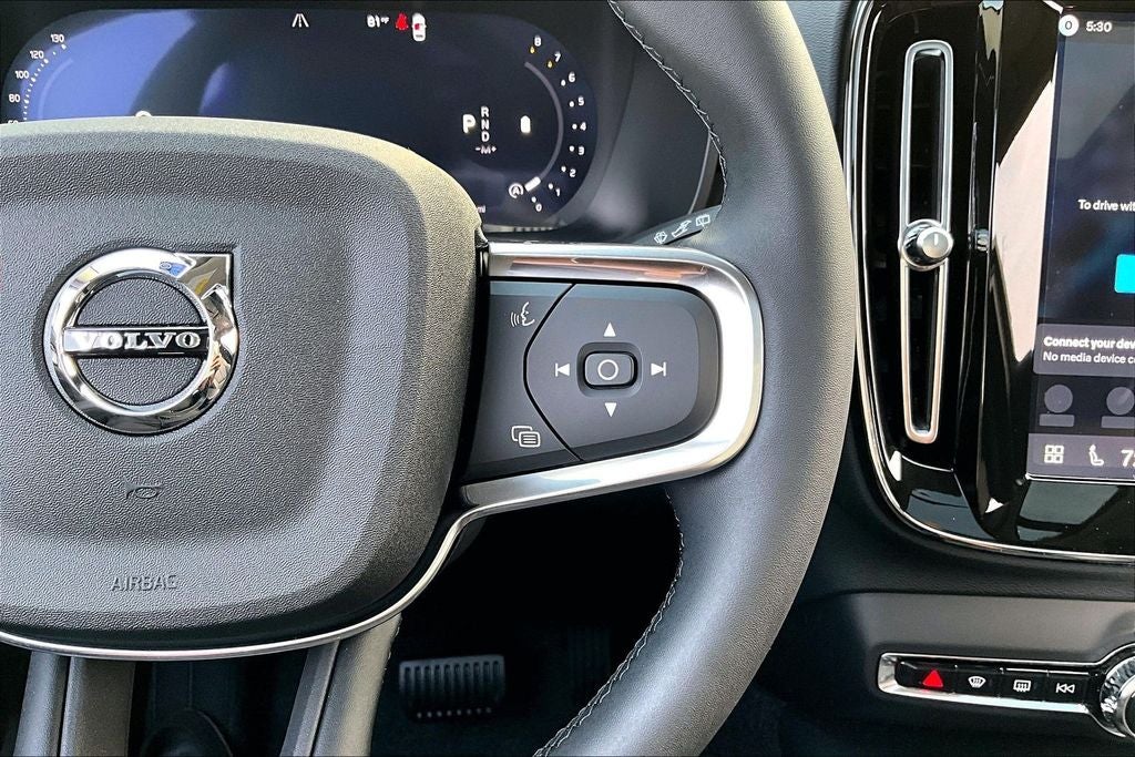 2026 Volvo XC40 B5 Core