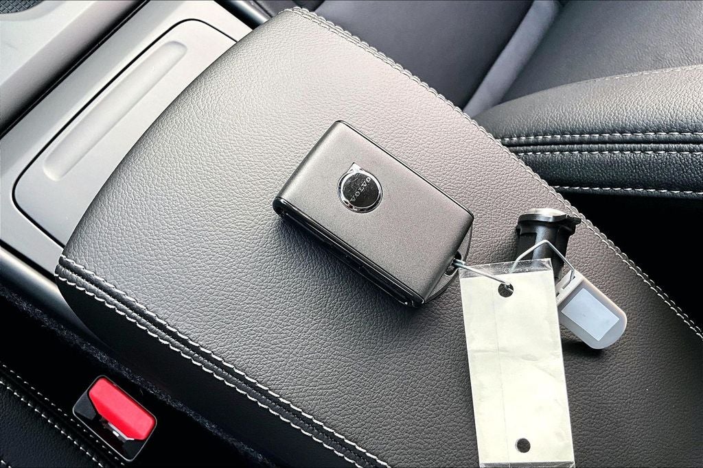 2026 Volvo XC40 B5 Core