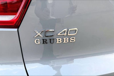 2026 Volvo XC40 B5 Core