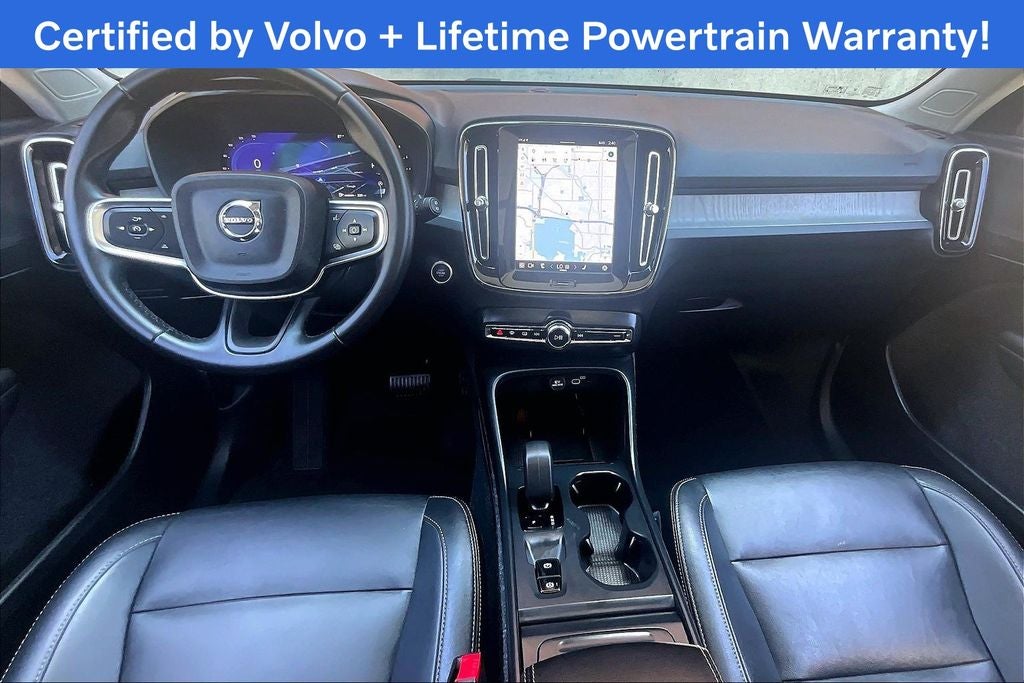 2025 Volvo XC40 B5 Core