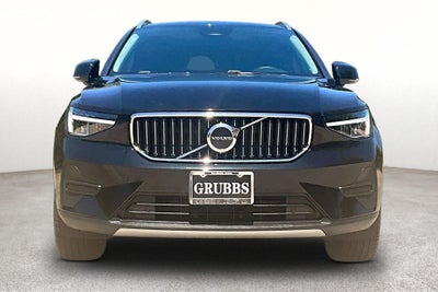 2025 Volvo XC40 B5 Core