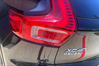 2025 Volvo XC40 B5 Core