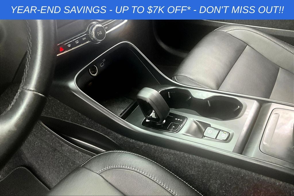 2025 Volvo XC40 B5 Core