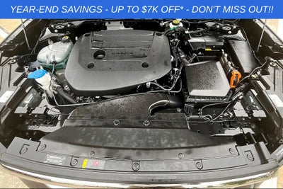 2025 Volvo XC40 B5 Core