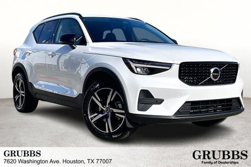 2026 Volvo XC40 B5 Core