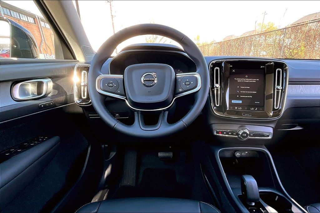 2026 Volvo XC40 B5 Core