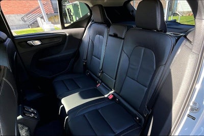 2026 Volvo XC40 B5 Core