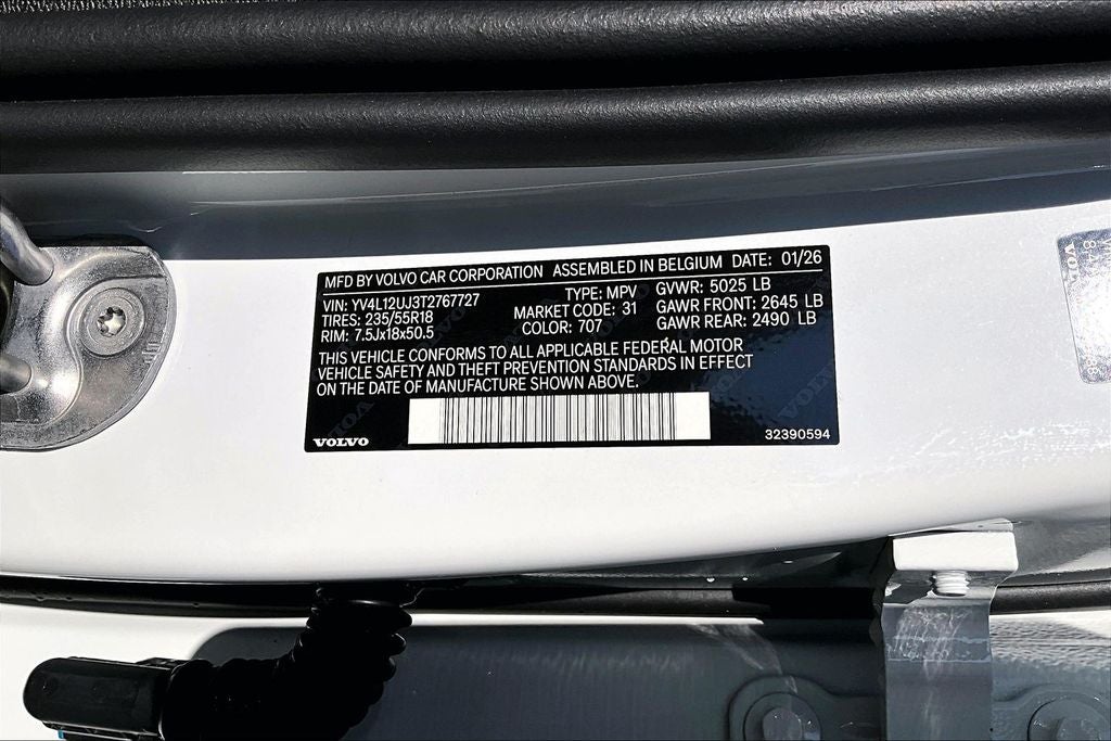 2026 Volvo XC40 B5 Core