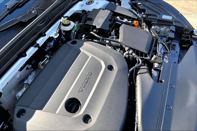 2026 Volvo XC40 B5 Core