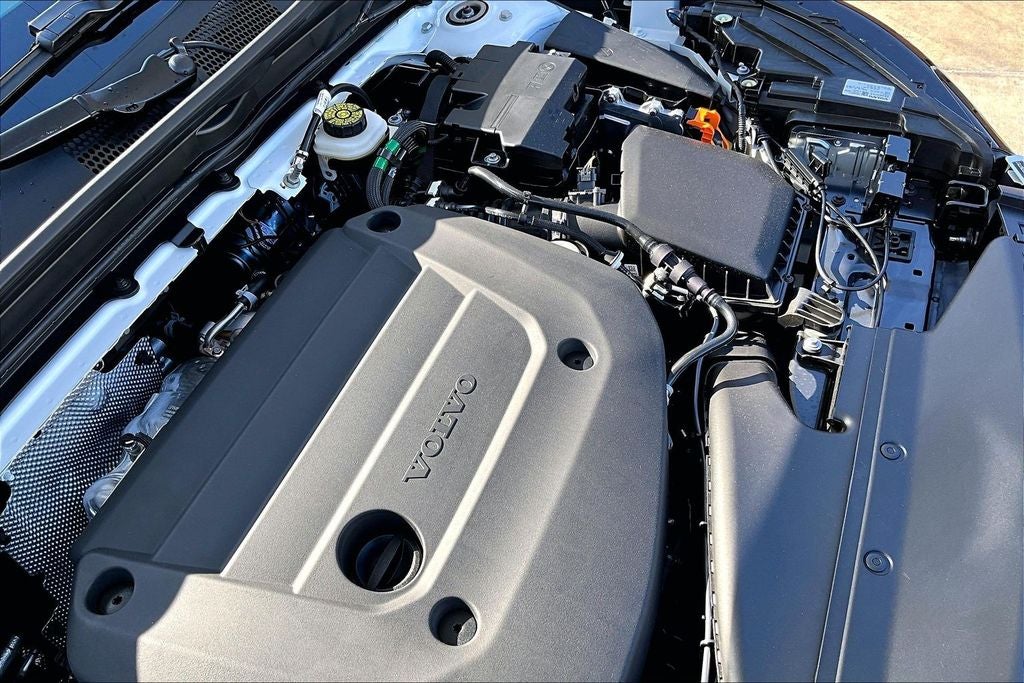 2026 Volvo XC40 B5 Core