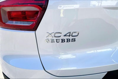 2026 Volvo XC40 B5 Core