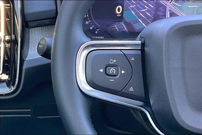 2026 Volvo XC40 B5 Core