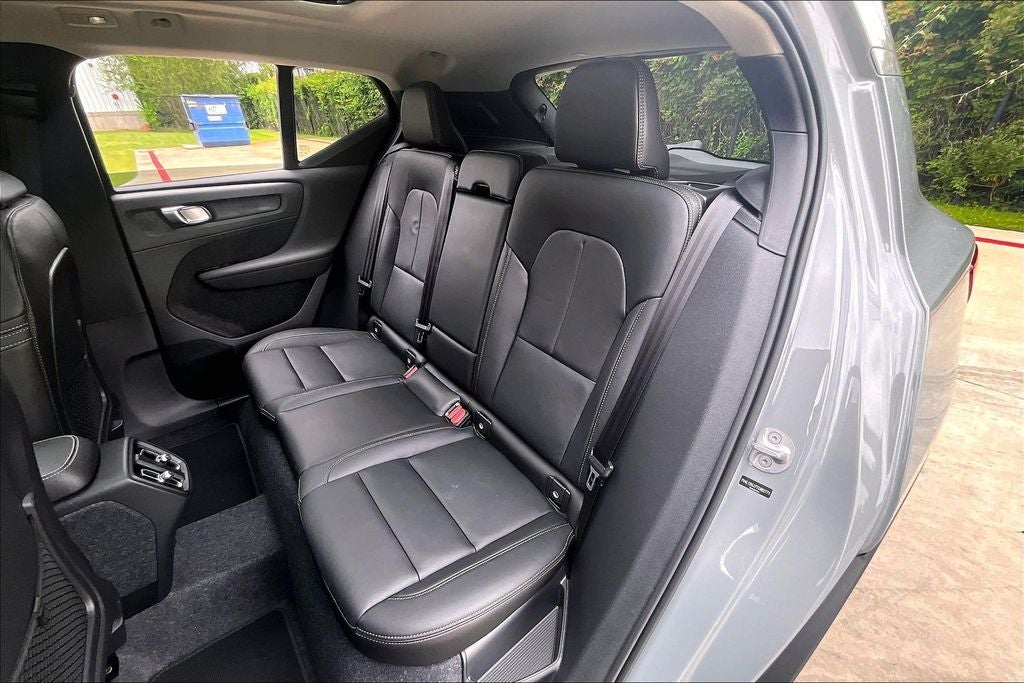 2026 Volvo XC40 B5 Core