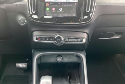 2026 Volvo XC40 B5 Core