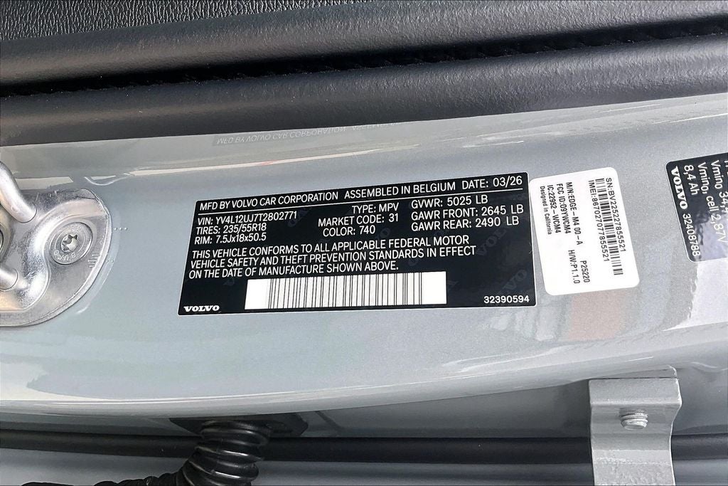 2026 Volvo XC40 B5 Core
