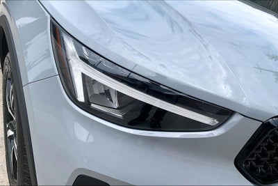 2026 Volvo XC40 B5 Core